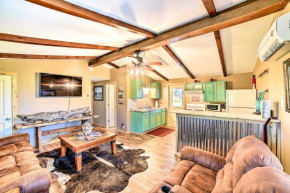 Vibrant Rockport Cottage 4 Mi to Beach and Fishing!